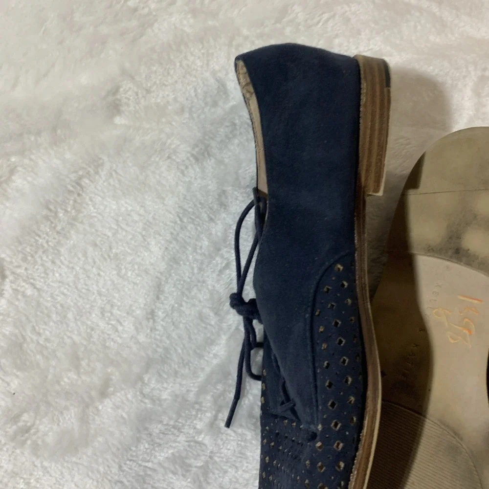 Navy Blue Suede Shoes, Women's Size 8.5, Kelly & Katie